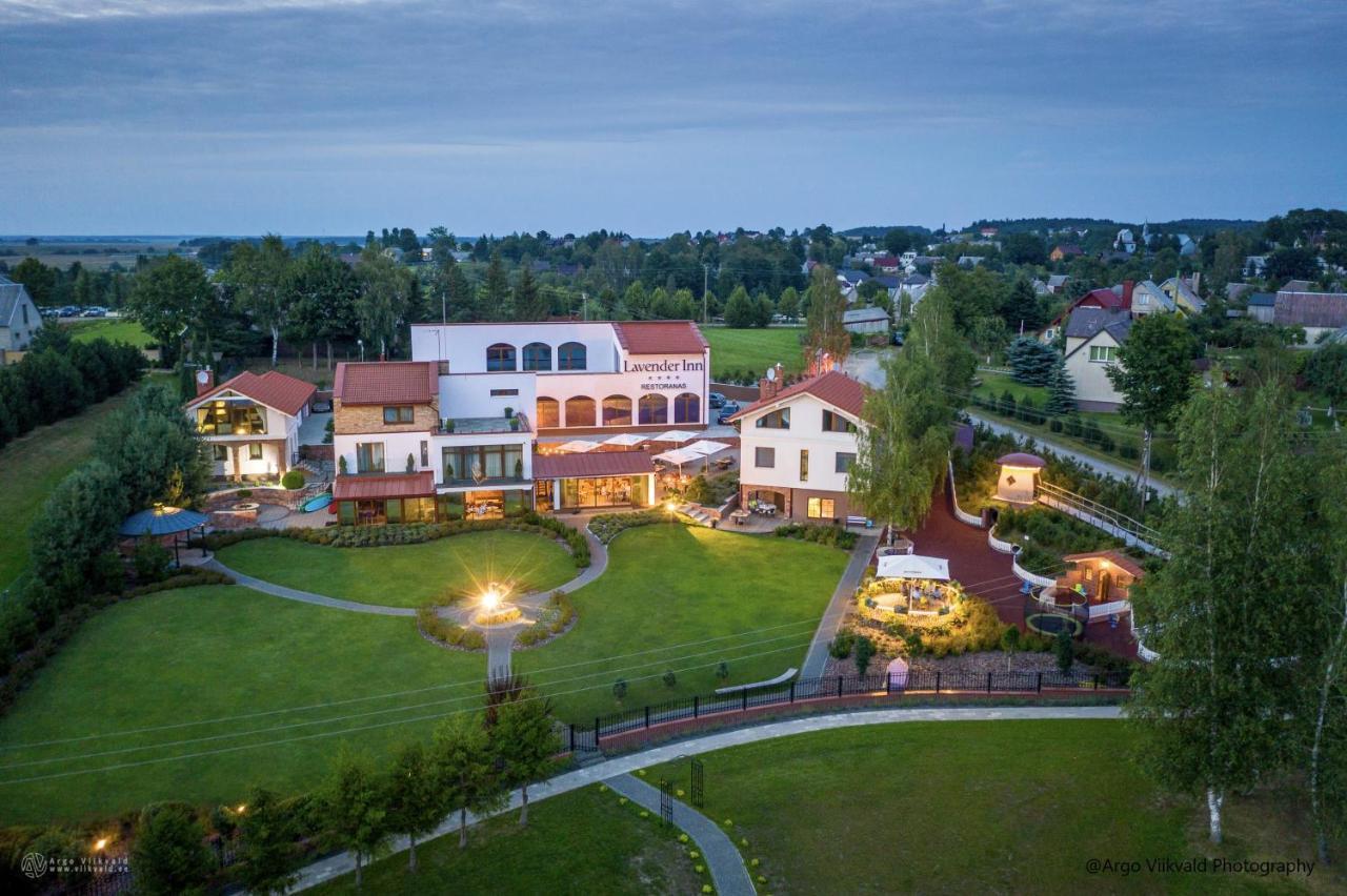 Lavender Inn Guest House Viesvenai Екстер'єр фото