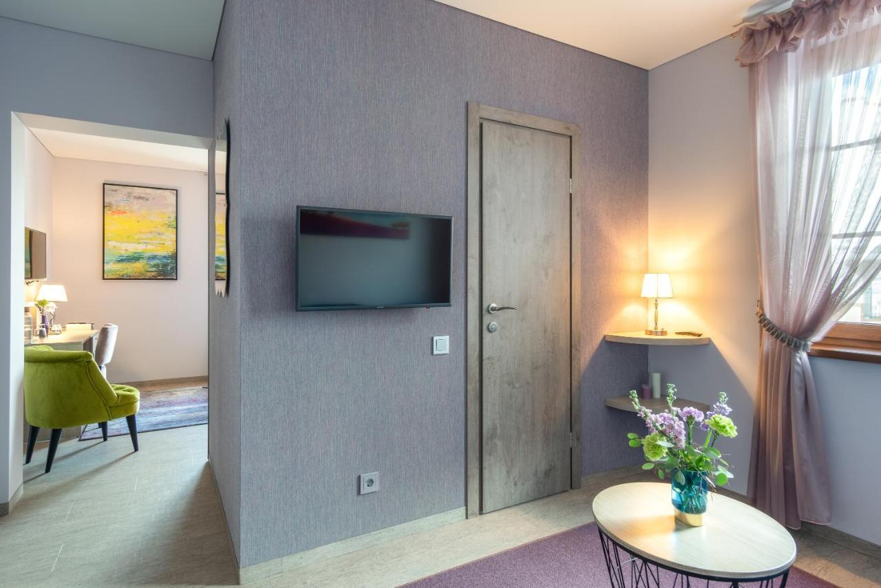 Lavender Inn Guest House Viesvenai Екстер'єр фото