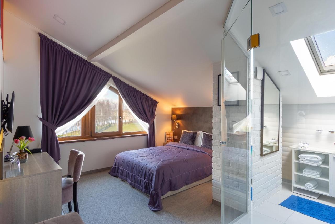 Lavender Inn Guest House Viesvenai Екстер'єр фото