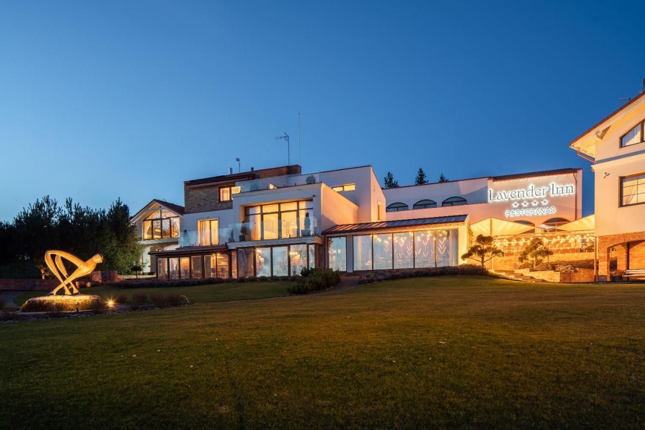 Lavender Inn Guest House Viesvenai Екстер'єр фото