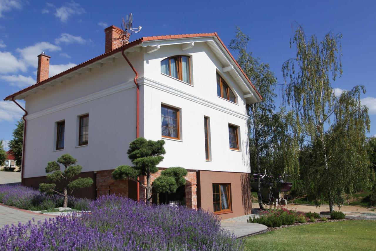 Lavender Inn Guest House Viesvenai Екстер'єр фото