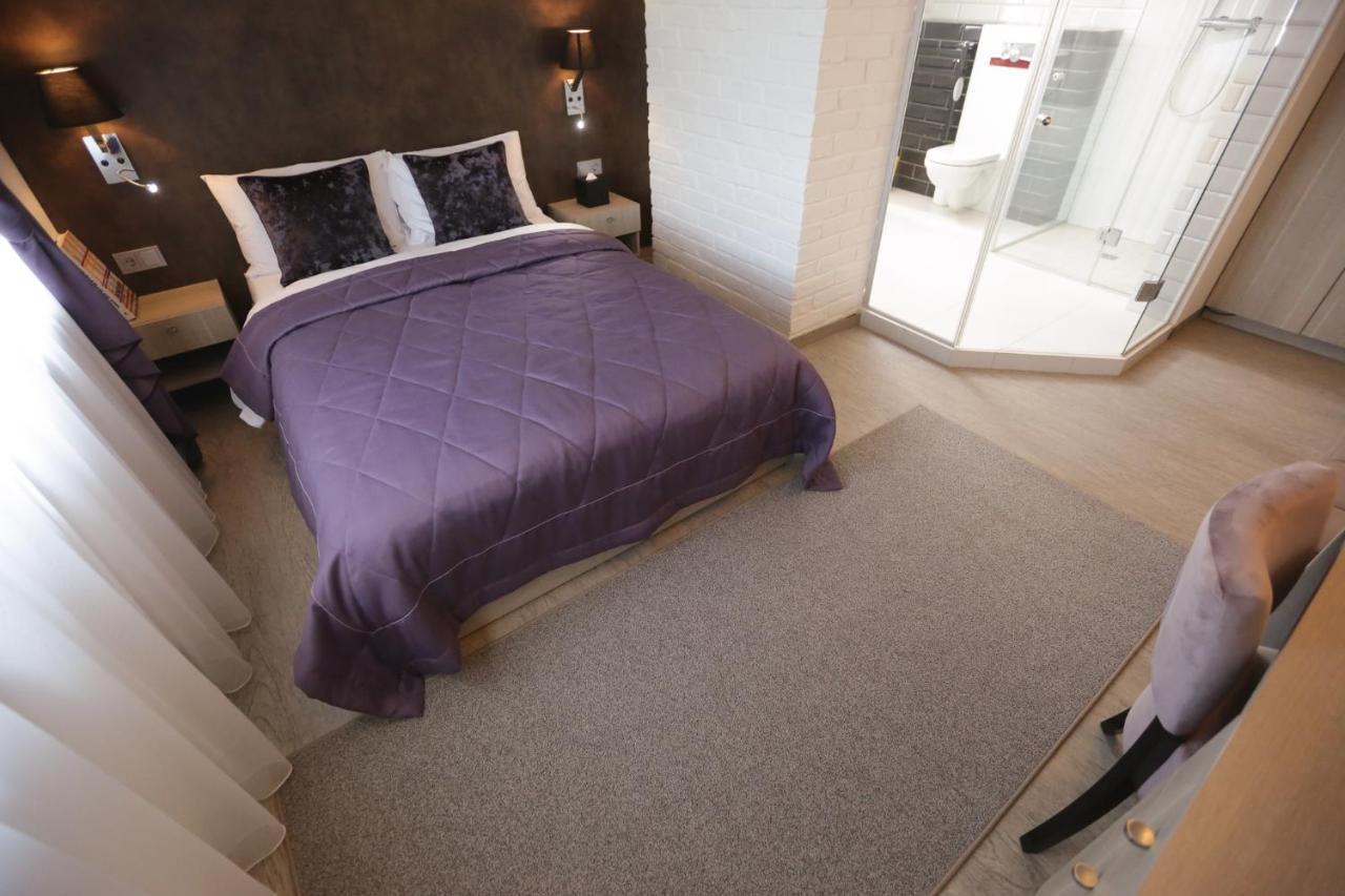Lavender Inn Guest House Viesvenai Екстер'єр фото